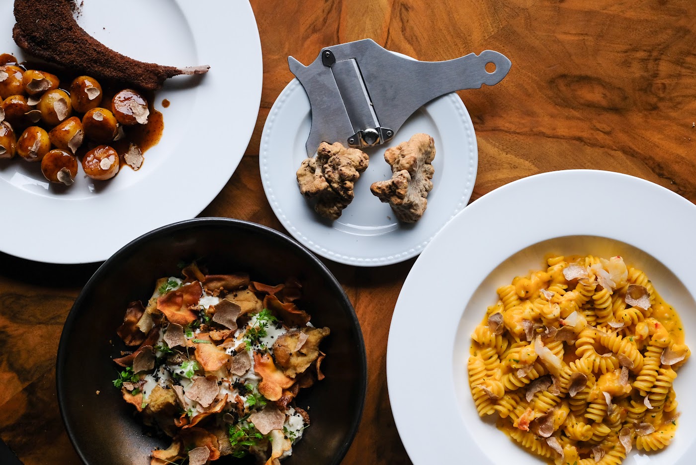 В баре «Стрелка» запустилось сезонное трюфельное меню (фото 1)