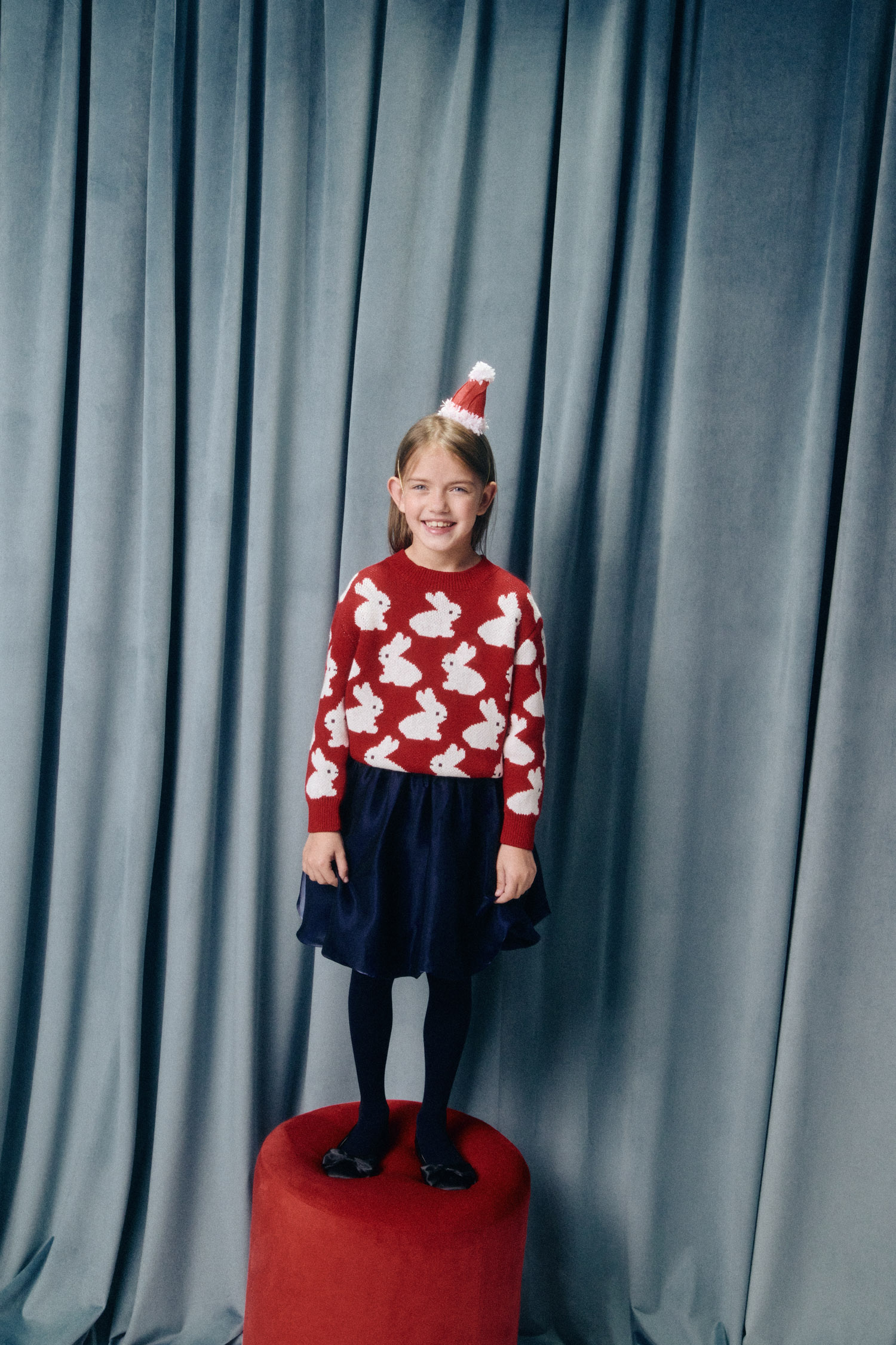 Банты, пайетки и бархат: Limé показал детскую новогоднюю коллекцию (фото 2)