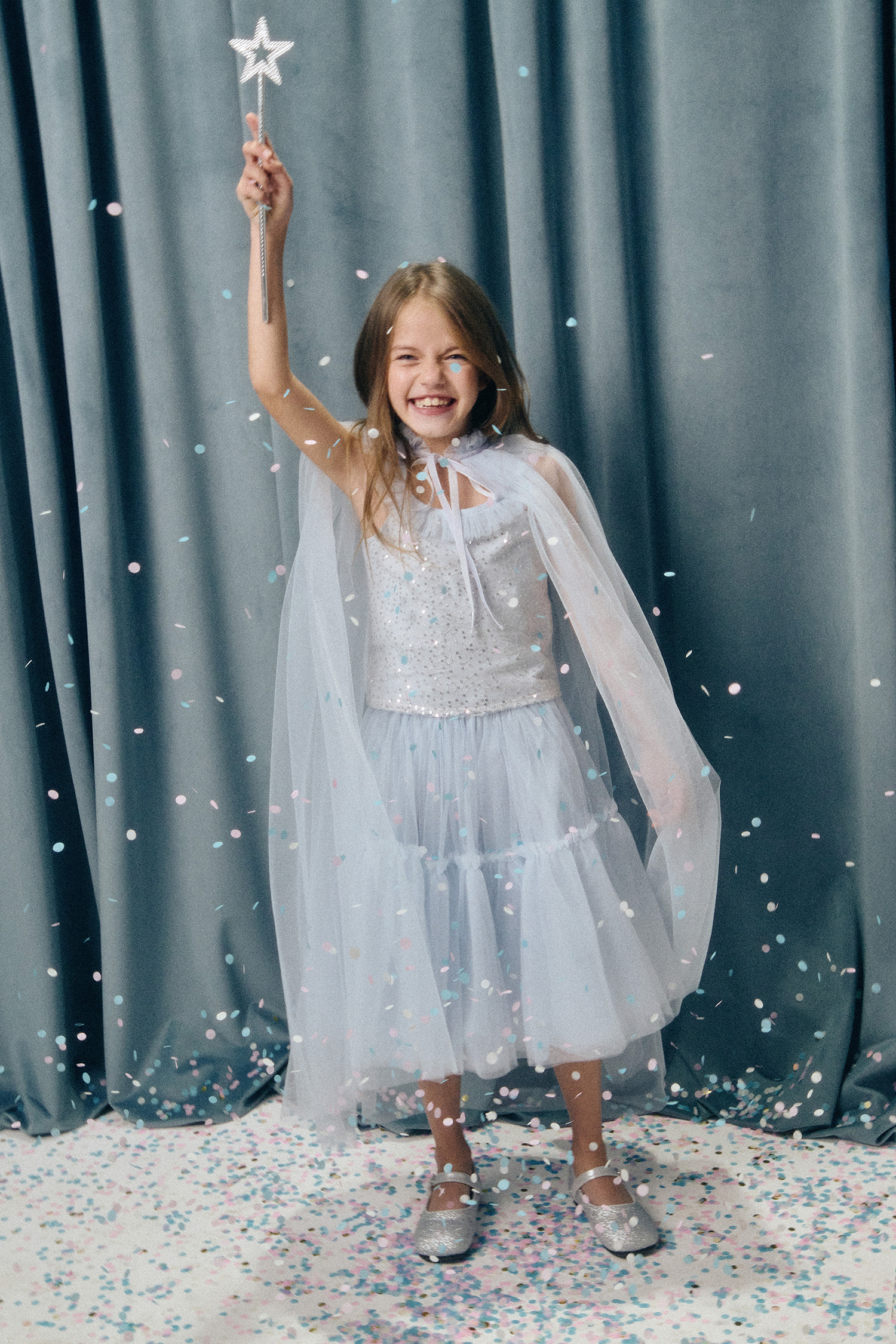 Банты, пайетки и бархат: Limé показал детскую новогоднюю коллекцию (фото 15)