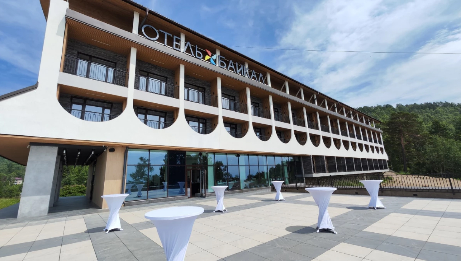 В Мурманске, Карелии и Калининграде: 5 классных отелей для зимнего отдыха в России (фото 1)