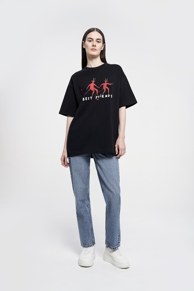 «Твое» и современный художник Виктор Забуга представили дроп (фото 5)