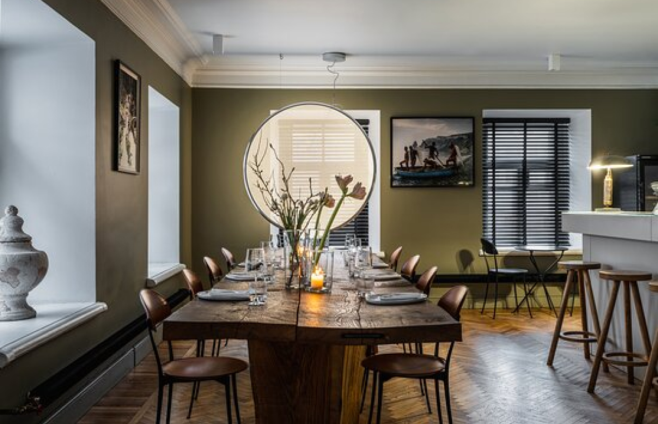 Фотоспам: 7 стильных локаций, где покупают вещи, читают книги и делают классные снимки для соцсетей (фото 12)