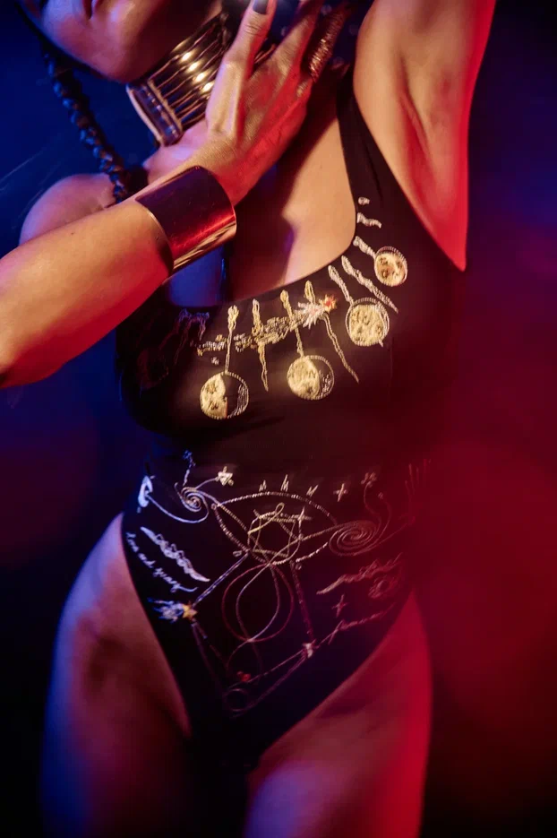 Бренды Le Journal Intime и Love&Swans выпустили коллаборацию (фото 4)