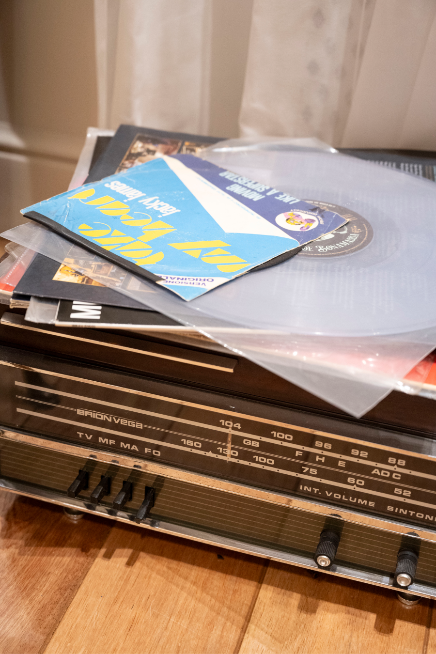 Винтажный проект Rouge представил новогоднюю коллекцию (фото 3)