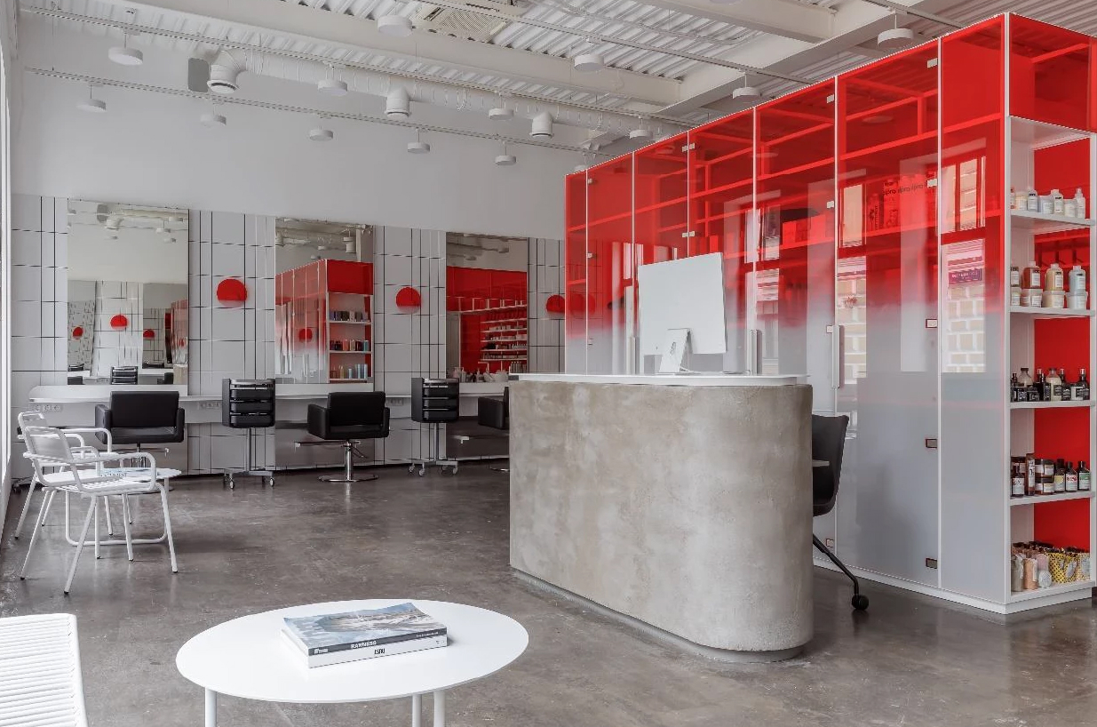 Новости салонов и клиник: кислотный пилинг, мезотерапия без уколов и уход для волос К18 (фото 10)