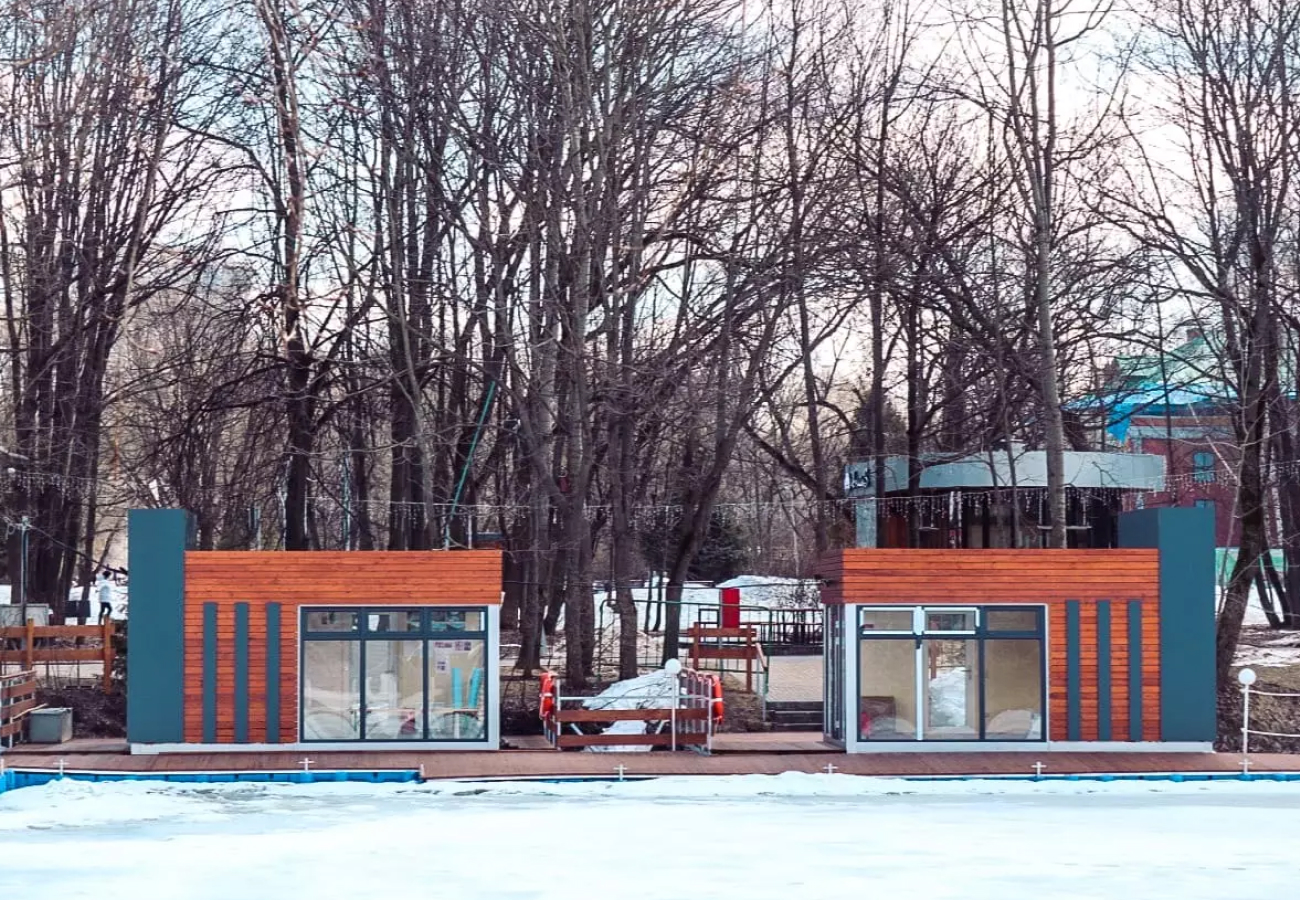 Сноукайтинг, купание в проруби и керлинг: зимние виды спорта для тех, кто не сидит на месте в новогодние праздники (фото 8)