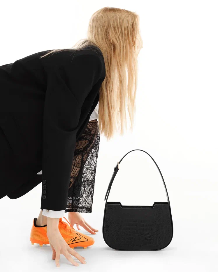 В России запустился бренд сумок THE (фото 5)