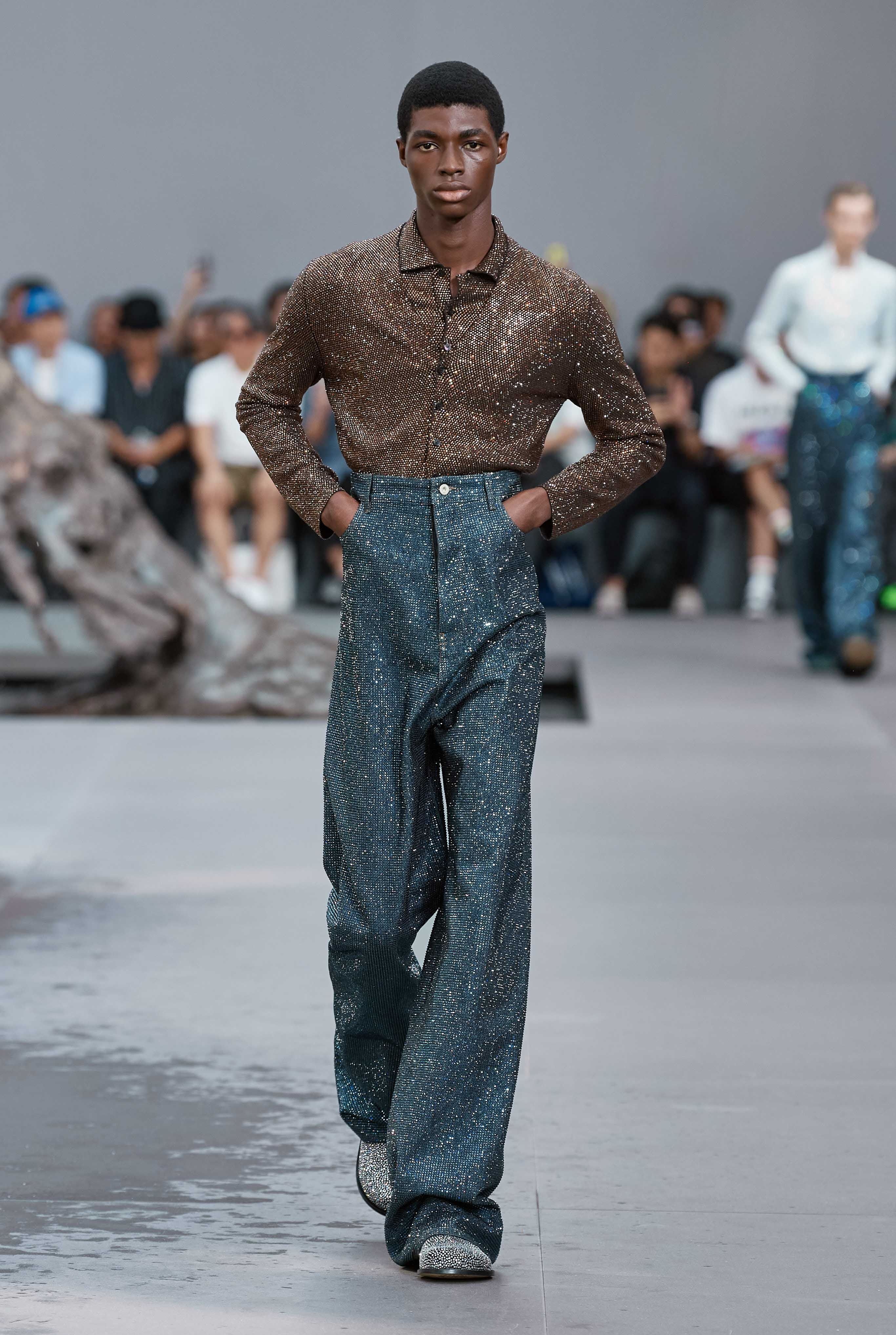 Марго Робби, Тейлор Свифт, Фаррелл Уильямс, Бейонсе и Канье: 2023 год в лицах (фото 15)