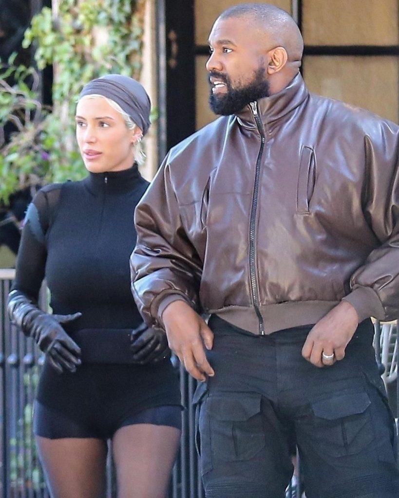 Марго Робби, Тейлор Свифт, Фаррелл Уильямс, Бейонсе и Канье: 2023 год в лицах (фото 16)