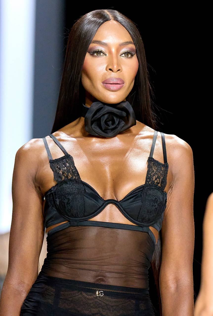 Марго Робби, Тейлор Свифт, Фаррелл Уильямс, Бейонсе и Канье: 2023 год в лицах (фото 32)