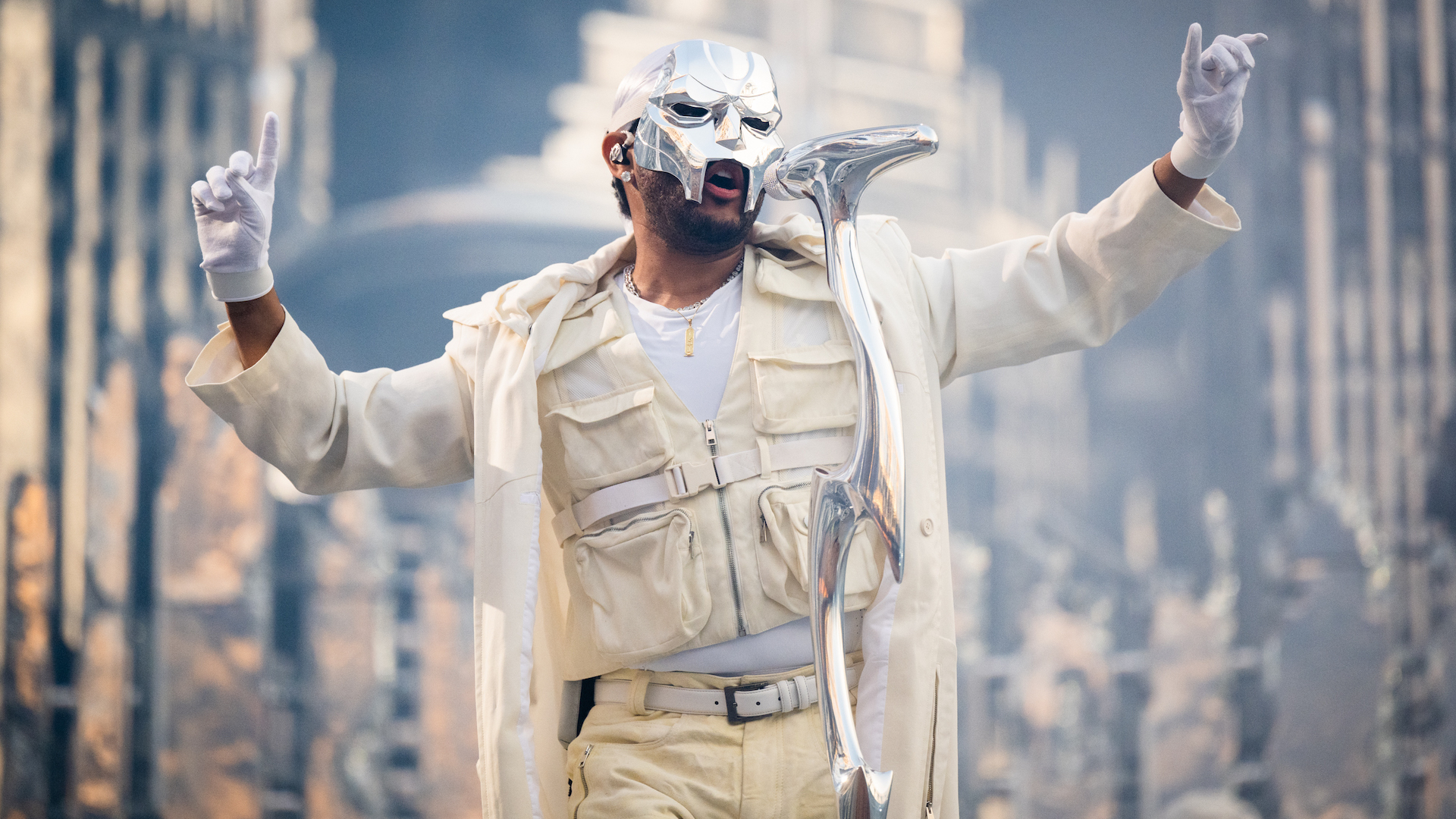 Марго Робби, Тейлор Свифт, Фаррелл Уильямс, Бейонсе и Канье: 2023 год в лицах (фото 35)