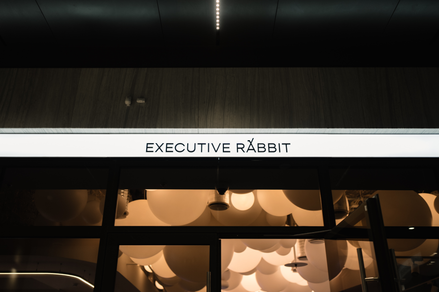 Для карьеристов и романтиков: в Москве открылся бутик Executive Rabbit (фото 6)