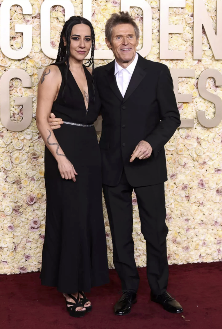 Марго Робби в Armani Prive и Тимоти Шаламе в Celine: красная дорожка «Золотого глобуса – 2024» (фото 14)