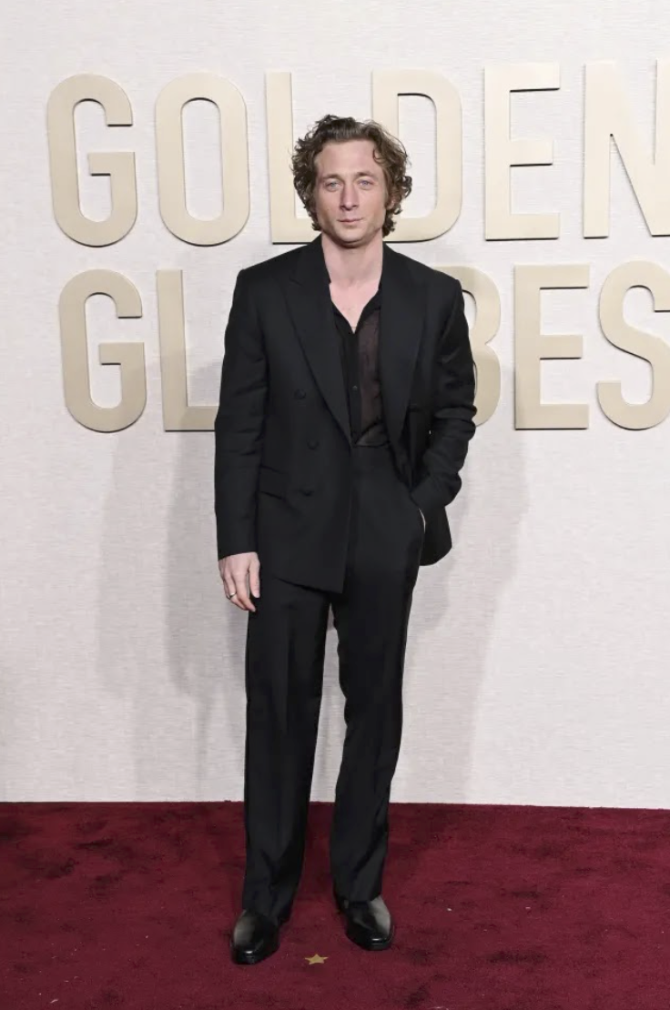 Марго Робби в Armani Prive и Тимоти Шаламе в Celine: красная дорожка «Золотого глобуса – 2024» (фото 19)