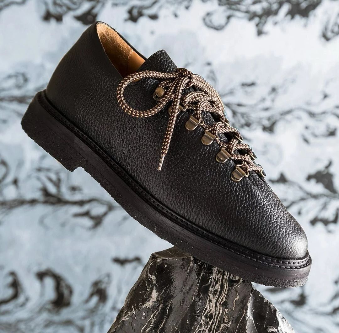 Широкие плечи, деним и дедушкин свитер: 7 трендов мужской моды с выставки Pitti Uomo (фото 8)