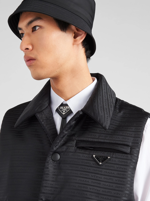 Сумки, кожаный галстук и валентинки со смыслом: подарки для самых-самых на День всех влюбленных (фото 2)