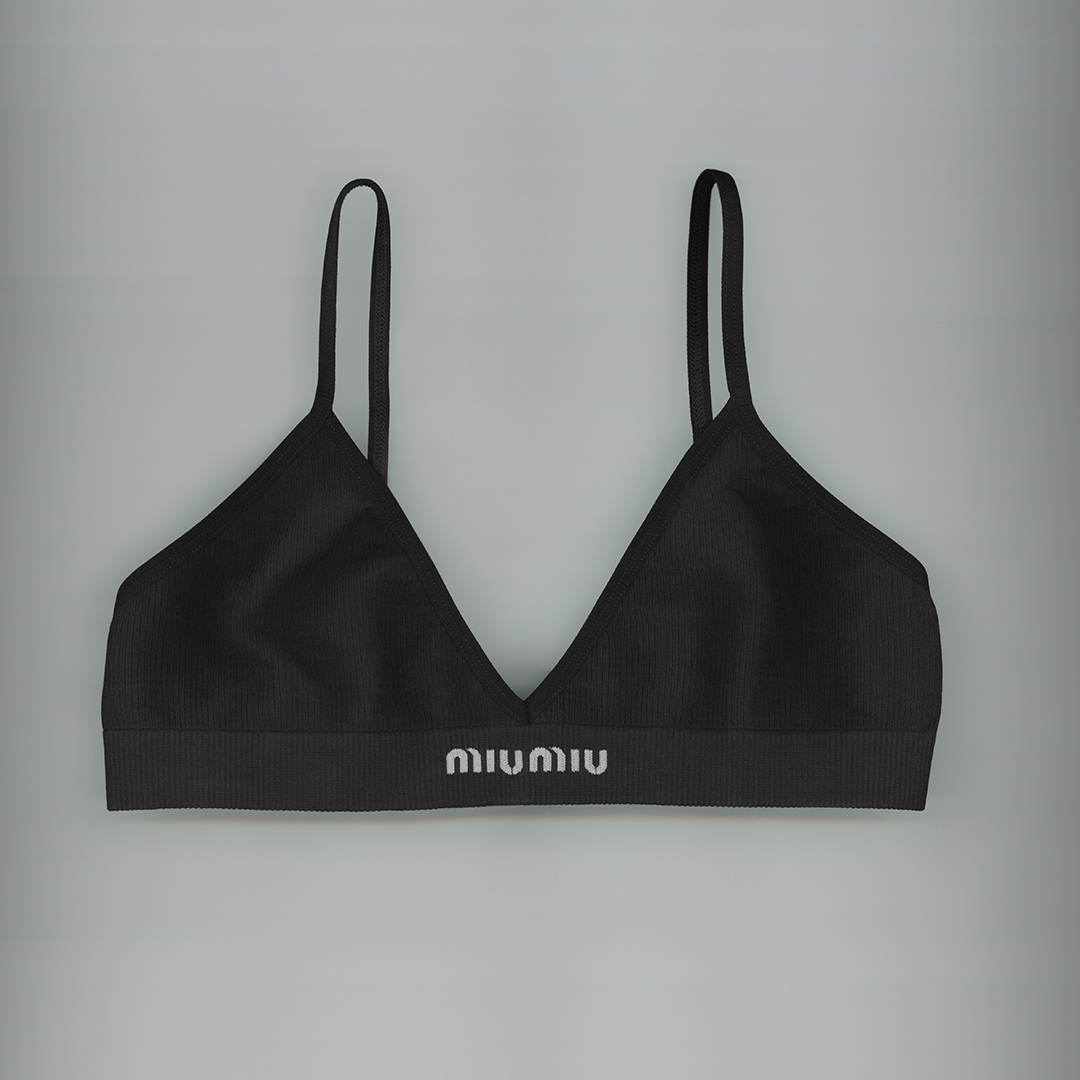 Miu Miu показал капсульную коллекцию бесшовного белья (фото 3)