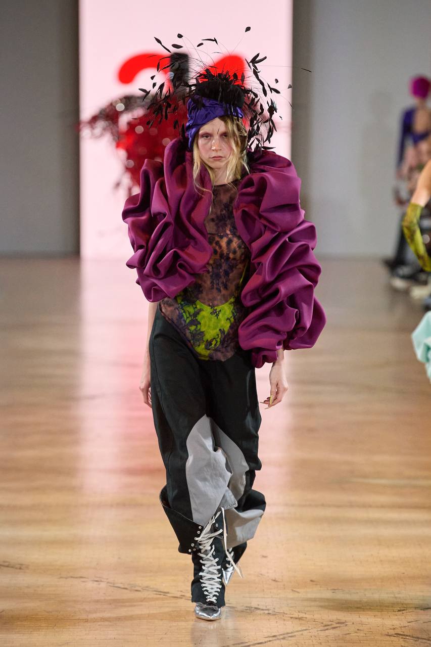 Выпускники Central Saint Martins показали осенние коллекции (фото 1)