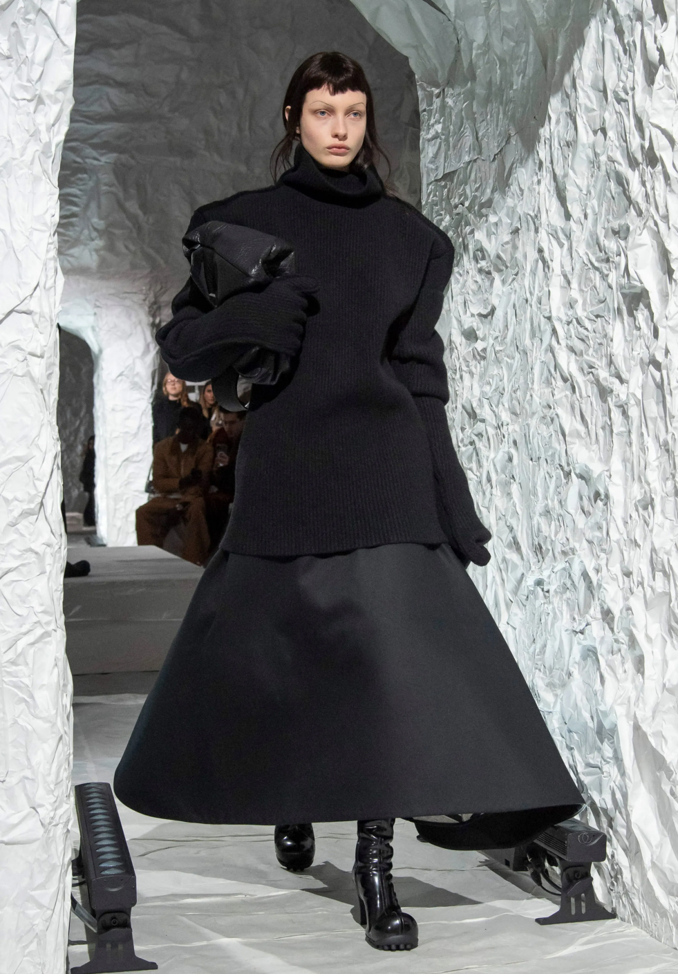 Итоги Недели моды в Милане осень-зима 2024 — 7 трендов, к которым стоит присмотреться уже весной (фото 2)