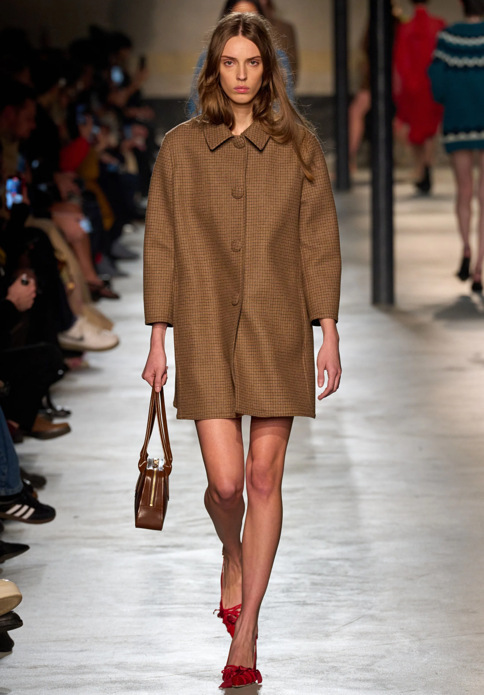 Итоги Недели моды в Милане осень-зима 2024 — 7 трендов, к которым стоит присмотреться уже весной (фото 29)