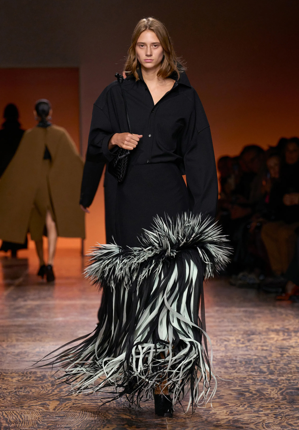 Итоги Недели моды в Милане осень-зима 2024 — 7 трендов, к которым стоит присмотреться уже весной (фото 31)