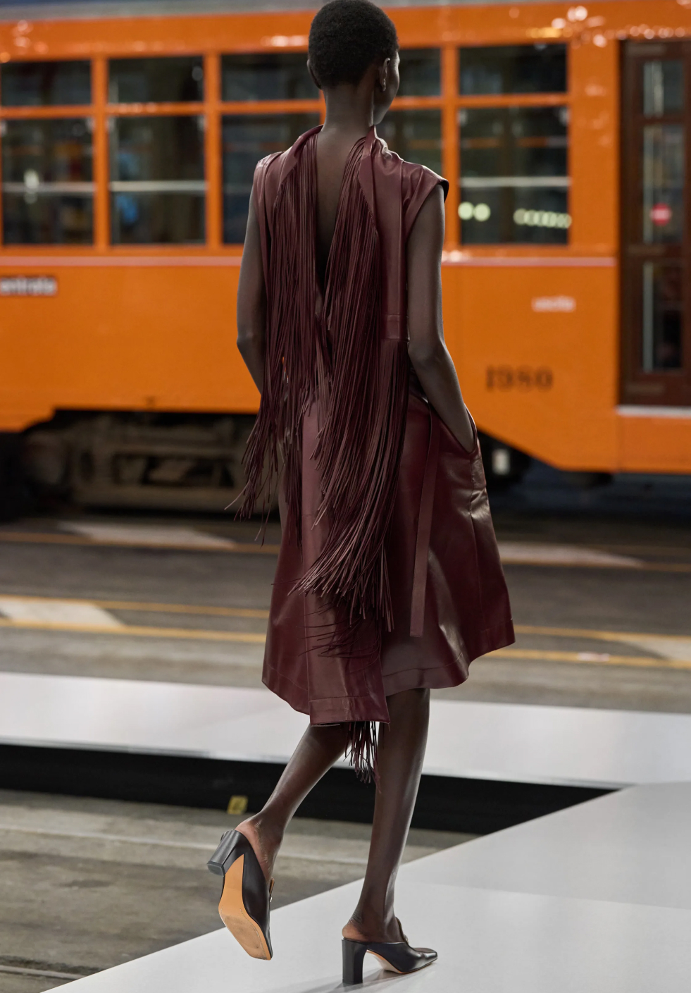 Итоги Недели моды в Милане осень-зима 2024 — 7 трендов, к которым стоит присмотреться уже весной (фото 34)