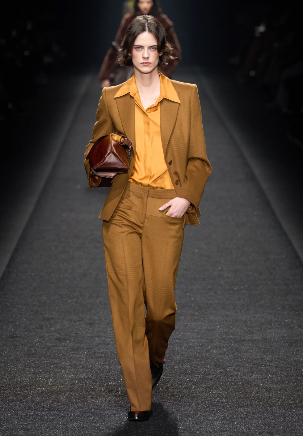 Итоги Недели моды в Милане осень-зима 2024 — 7 трендов, к которым стоит присмотреться уже весной (фото 38)