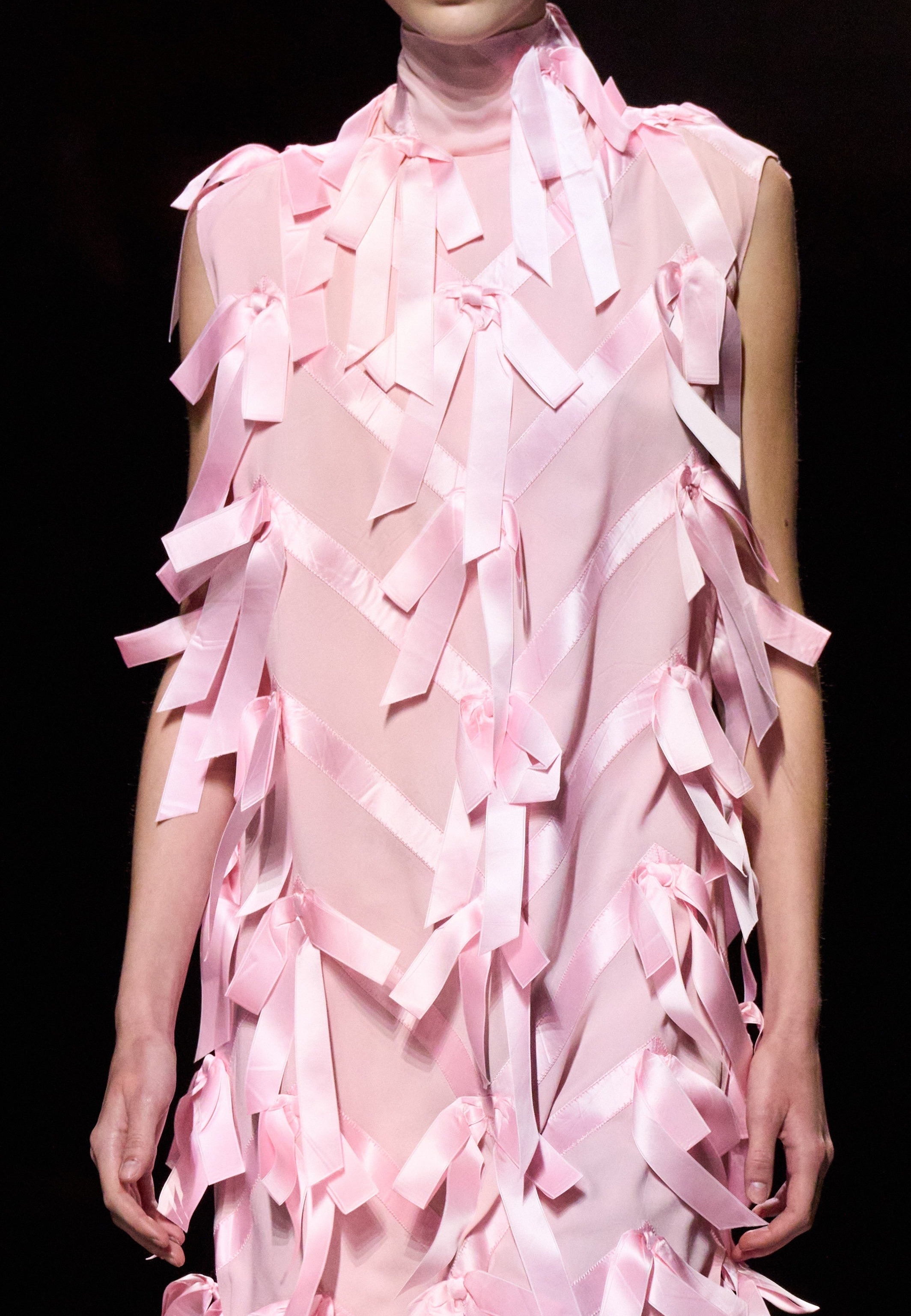 Итоги Недели моды в Милане осень-зима 2024 — 7 трендов, к которым стоит присмотреться уже весной (фото 36)