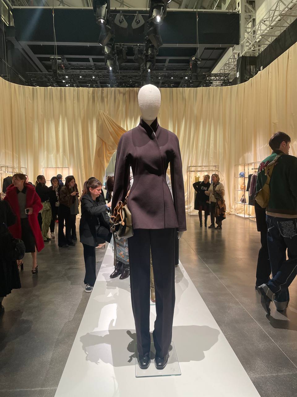 Заметки на полях: шеф-редактор BURO. Ольга Шевченко — о хайлайтах Недели моды в Милане (фото 19)