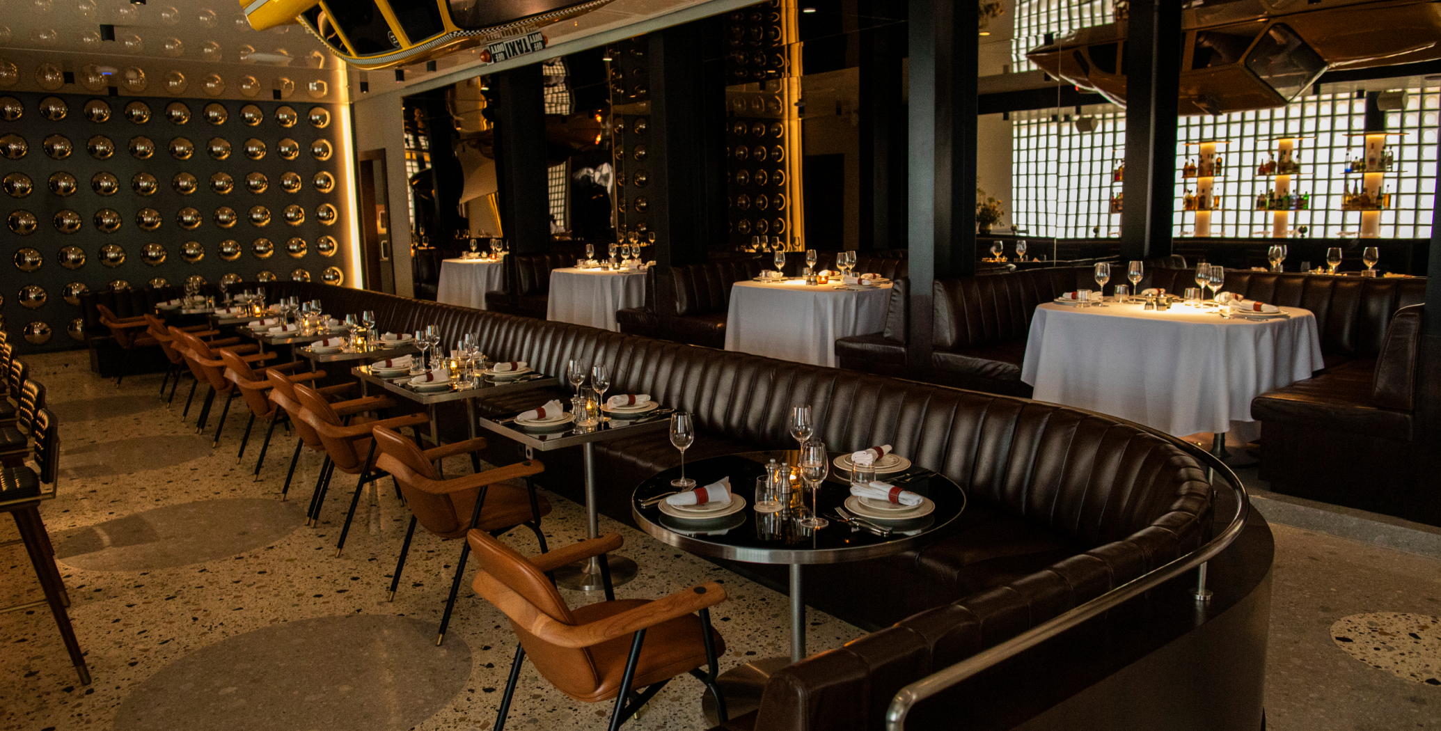 Coach открыл первый ресторан в Индонезии (фото 1)