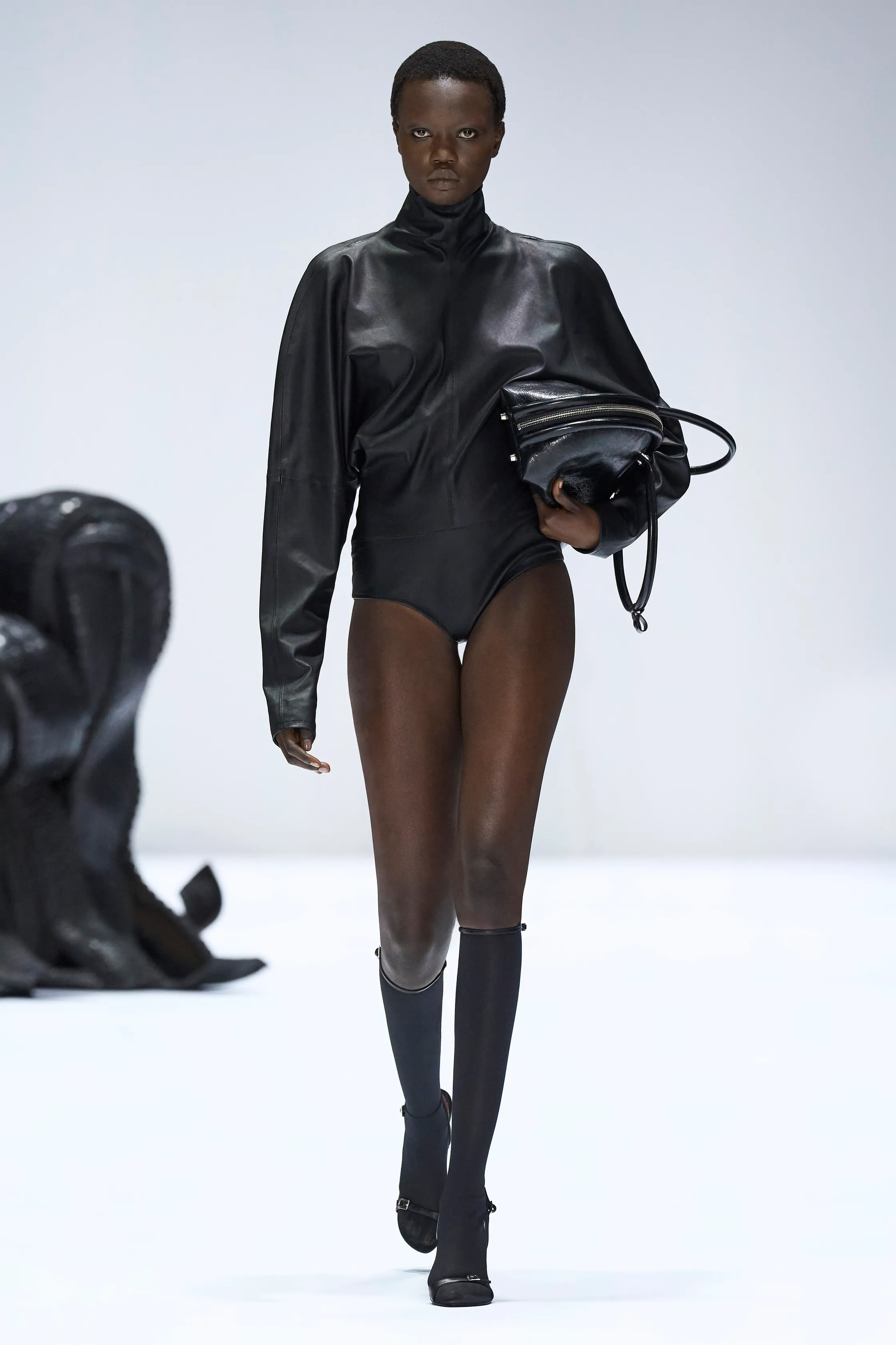 Итоги Недели моды в Париже — 7 трендов, которыми запомнился осенне-зимний сезон 2024 (фото 7)