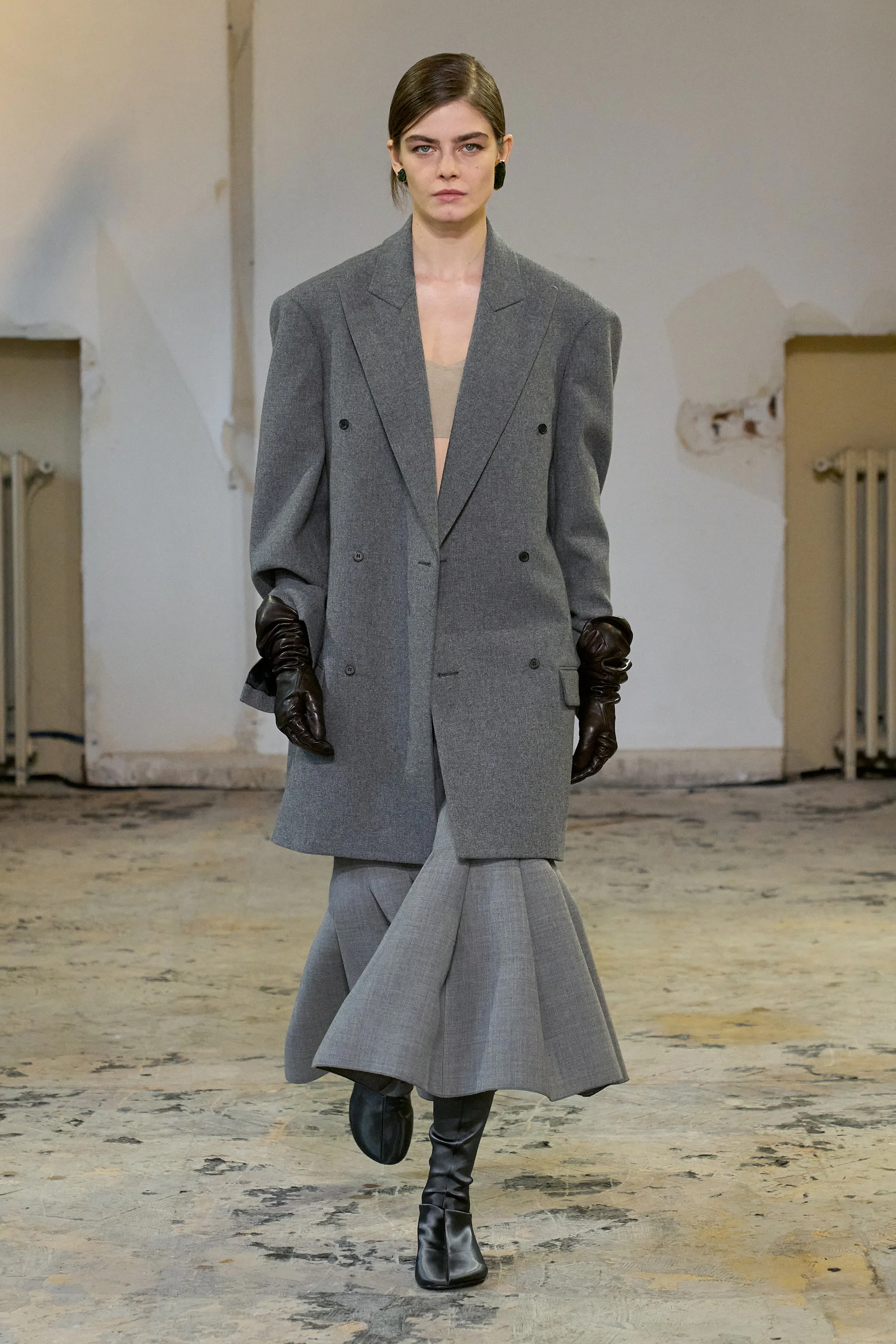 Итоги Недели моды в Париже — 7 трендов, которыми запомнился осенне-зимний сезон 2024 (фото 27)