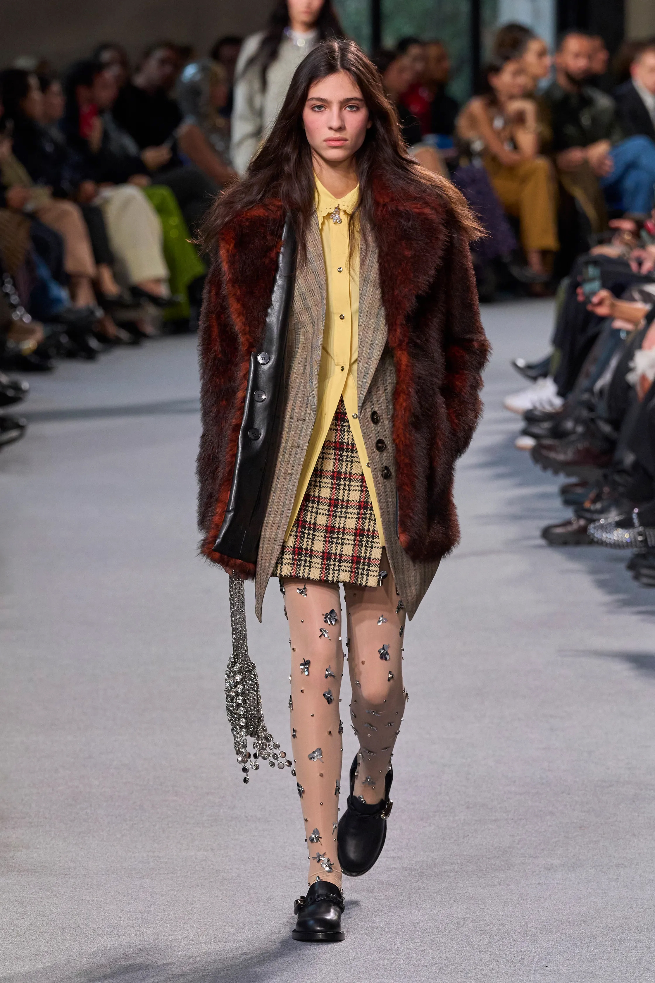 Итоги Недели моды в Париже — 7 трендов, которыми запомнился осенне-зимний сезон 2024 (фото 38)