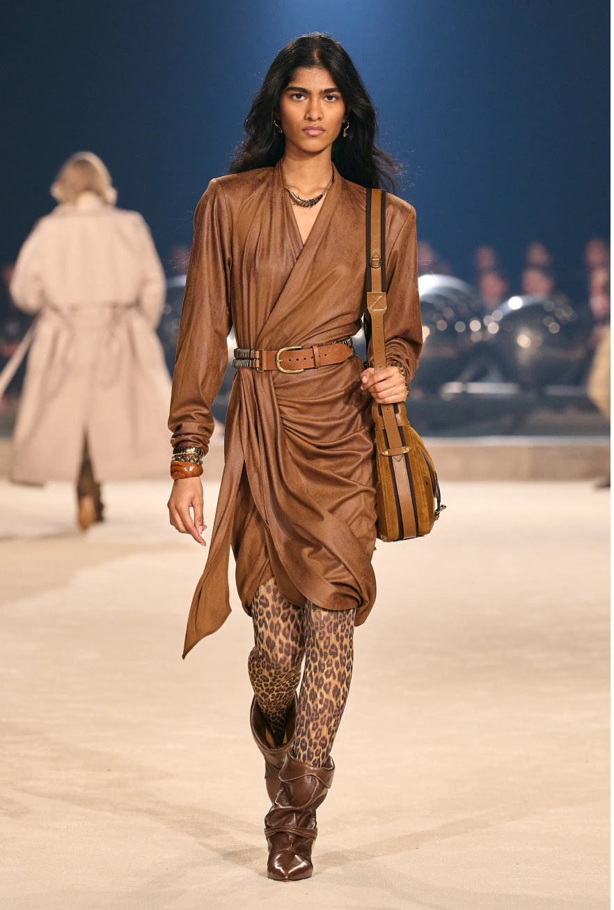 Итоги Недели моды в Париже — 7 трендов, которыми запомнился осенне-зимний сезон 2024 (фото 32)