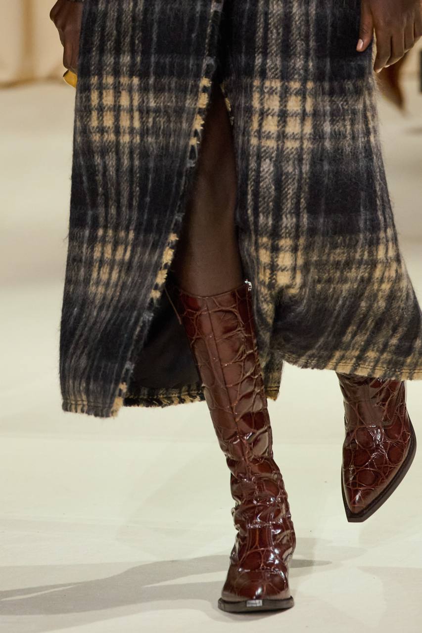Итоги Недели моды в Париже — 7 трендов, которыми запомнился осенне-зимний сезон 2024 (фото 46)
