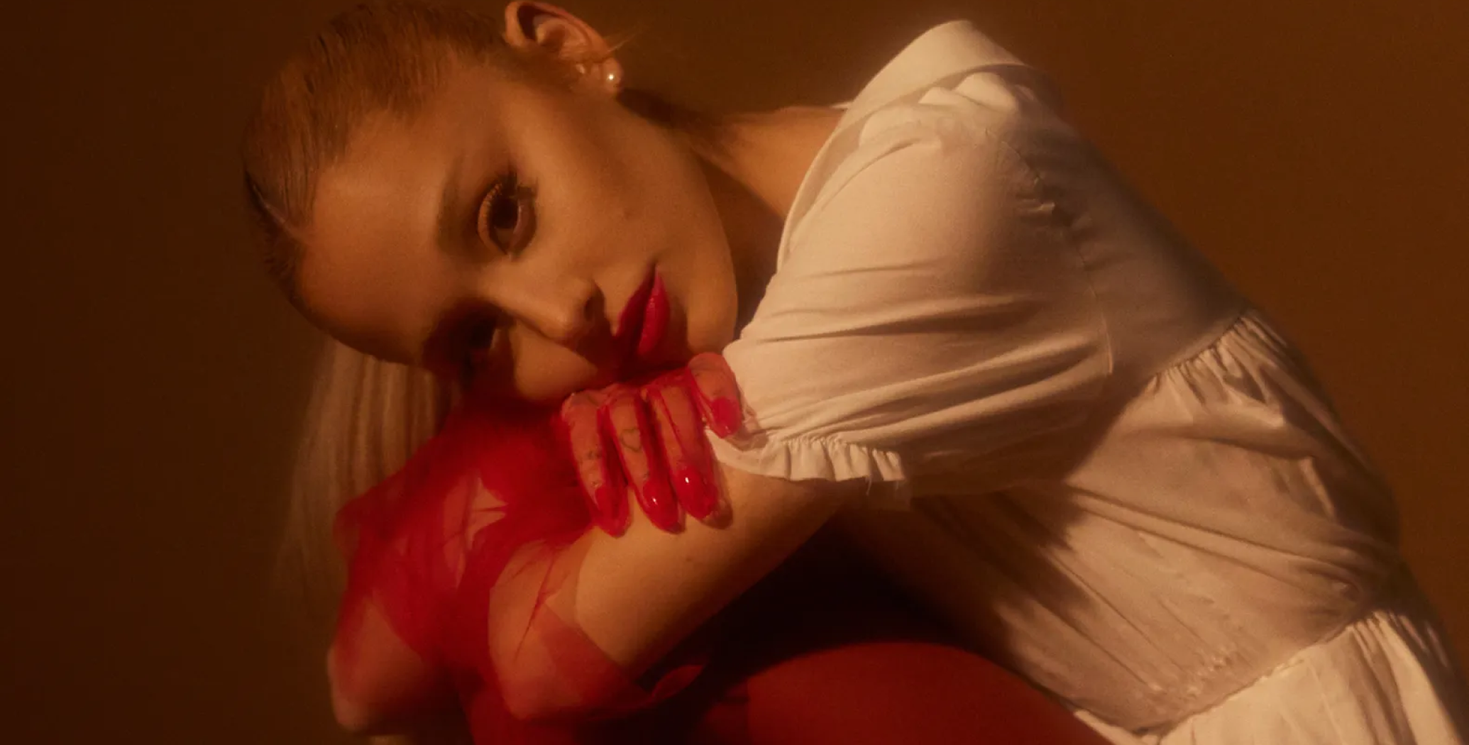 Ариана Гранде выпустила альбом «Eternal Sunshine» (фото 1)