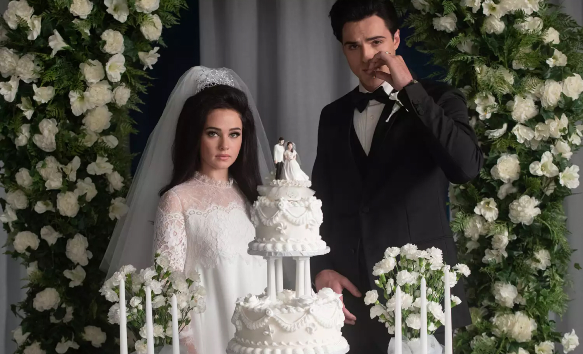 Как менялись костюмы по мере взросления главной героини «Присциллы» Софии Копполы (фото 5)