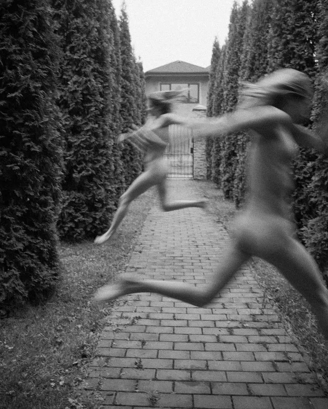 «Мой стиль — винтажная фототерапия»: Саша Маслова — о последних трендах в съемке, пленочной эстетике и советах новичкам (фото 27)