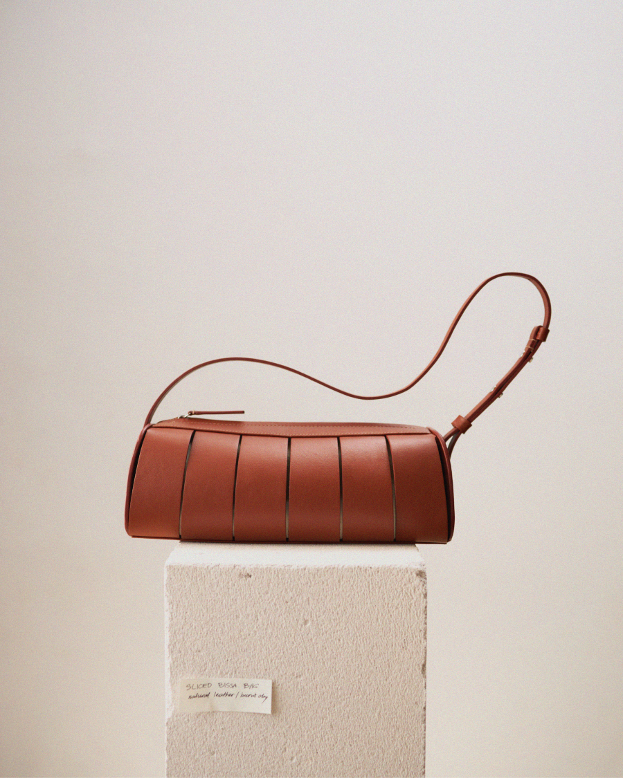 Бренд Áskent показал новую коллекцию сумок (фото 8)