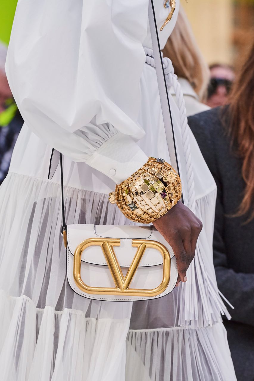 Pink PP и выход с командой: чем запомнилась эпоха Пьерпаоло Пиччоли в Valentino (фото 32)