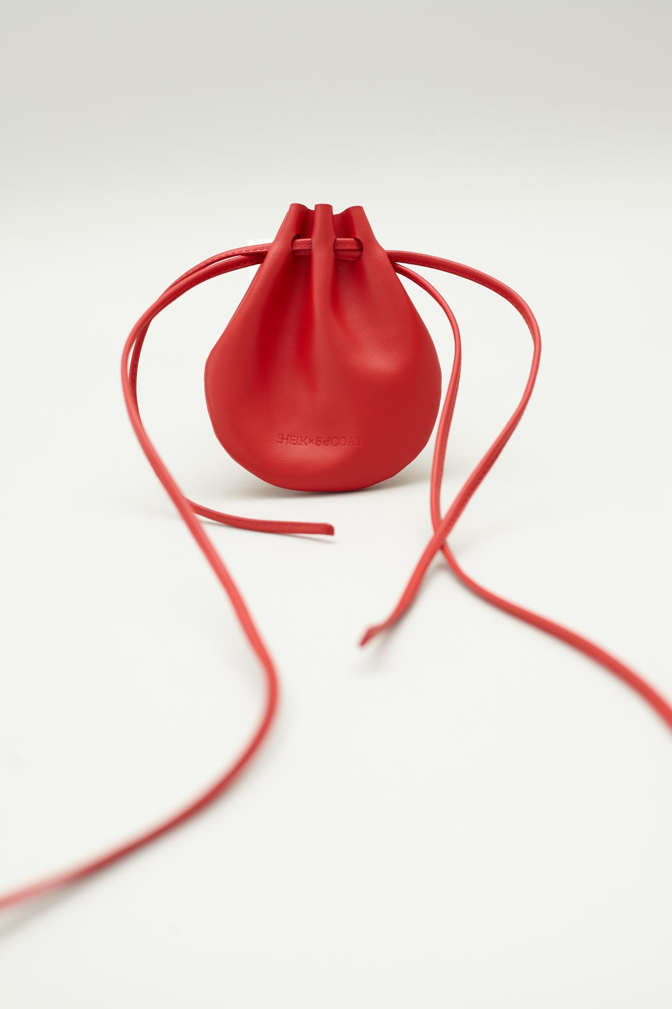 Не то, чем кажутся: 7 многофункциональных украшений в интерьер, аптечку и на запястье (фото 20)