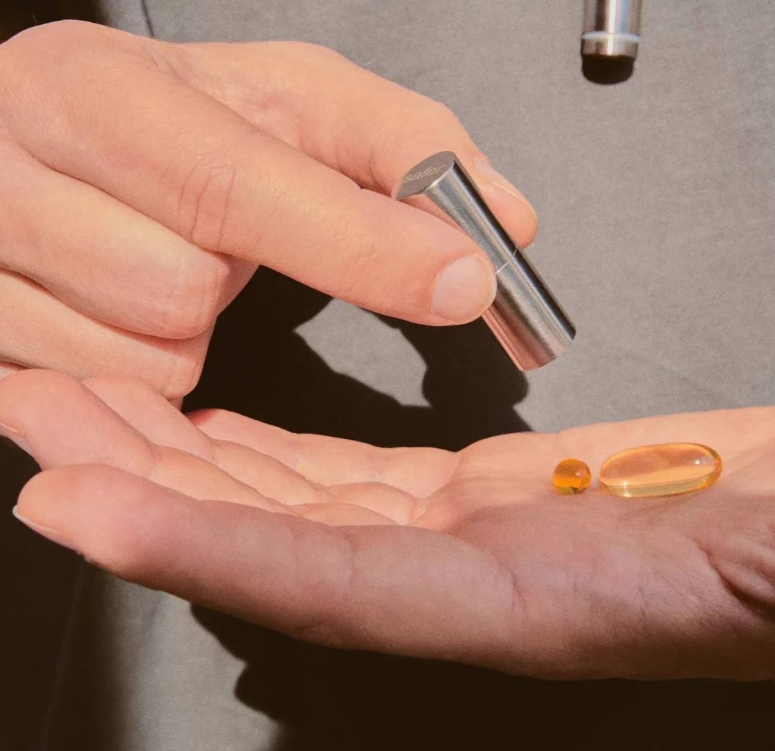 Не то, чем кажутся: 7 многофункциональных украшений в интерьер, аптечку и на запястье (фото 9)