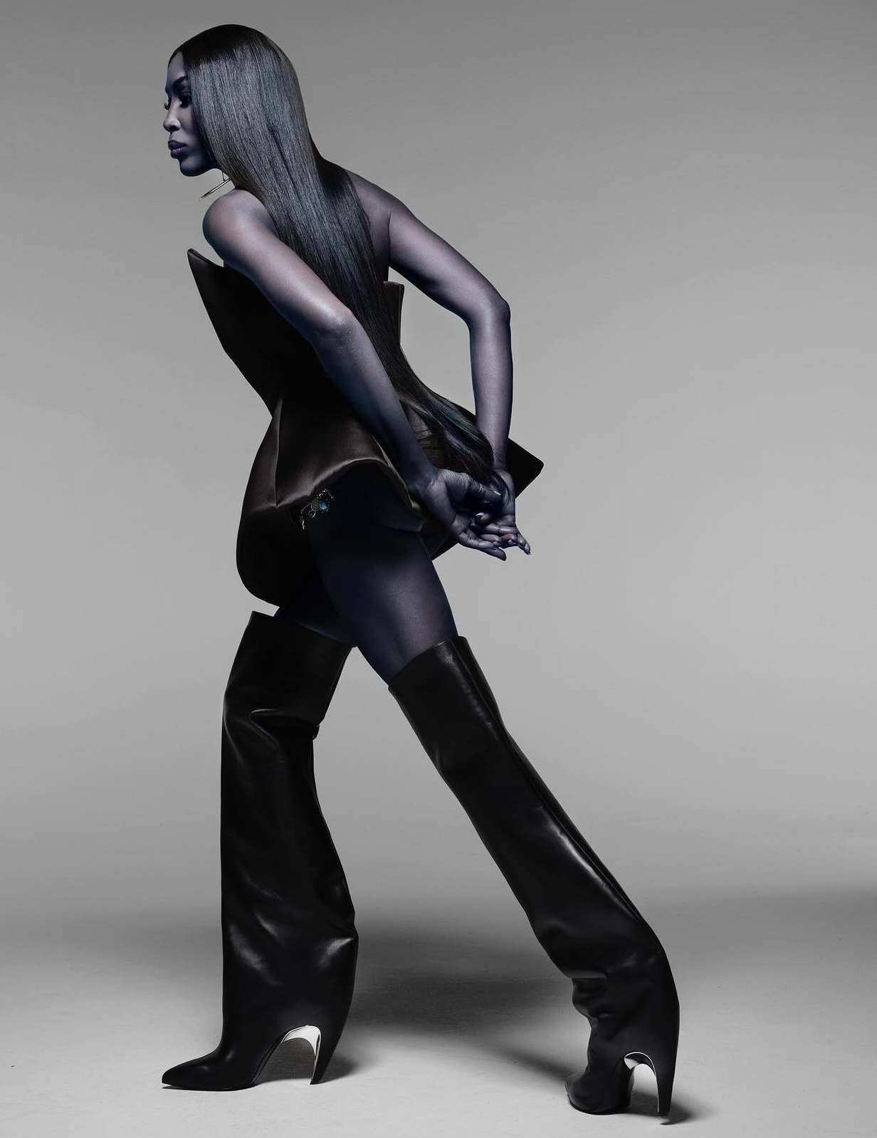 Фото дня: Наоми Кэмпбелл для «Vogue Греция» (фото 1)