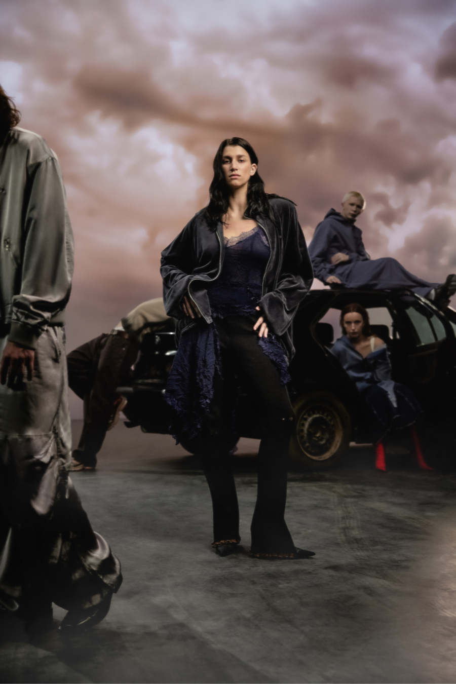 «Цветной» открывает весенний сезон новым кампейном с танцовщиками (фото 12)