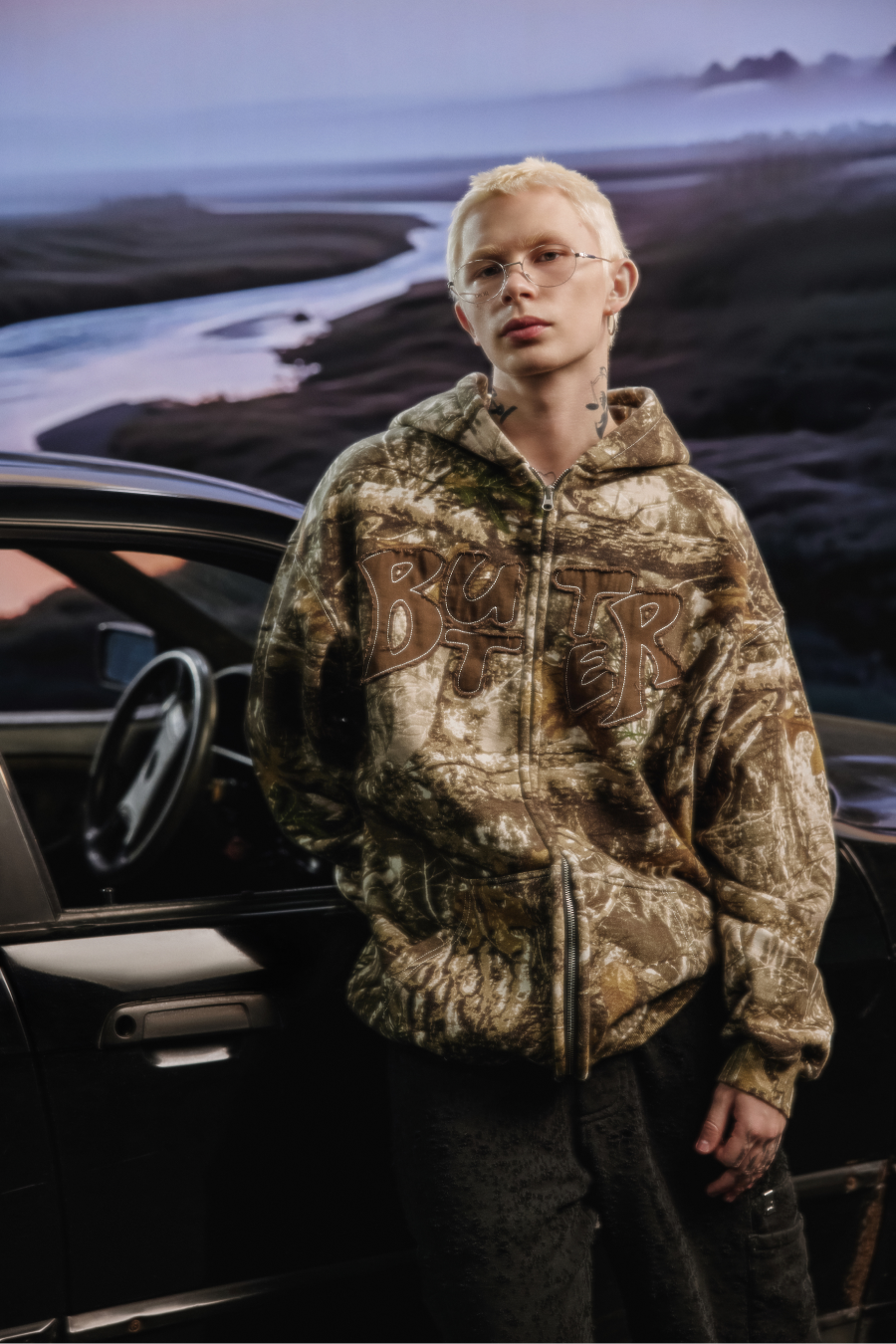 «Цветной» открывает весенний сезон новым кампейном с танцовщиками (фото 6)