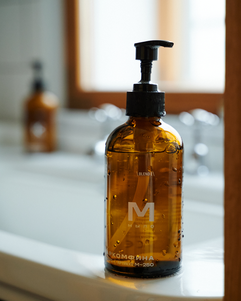 Книжный магазин Дом Наркомфина и бренд Aadre выпустили коллаборацию (фото 4)