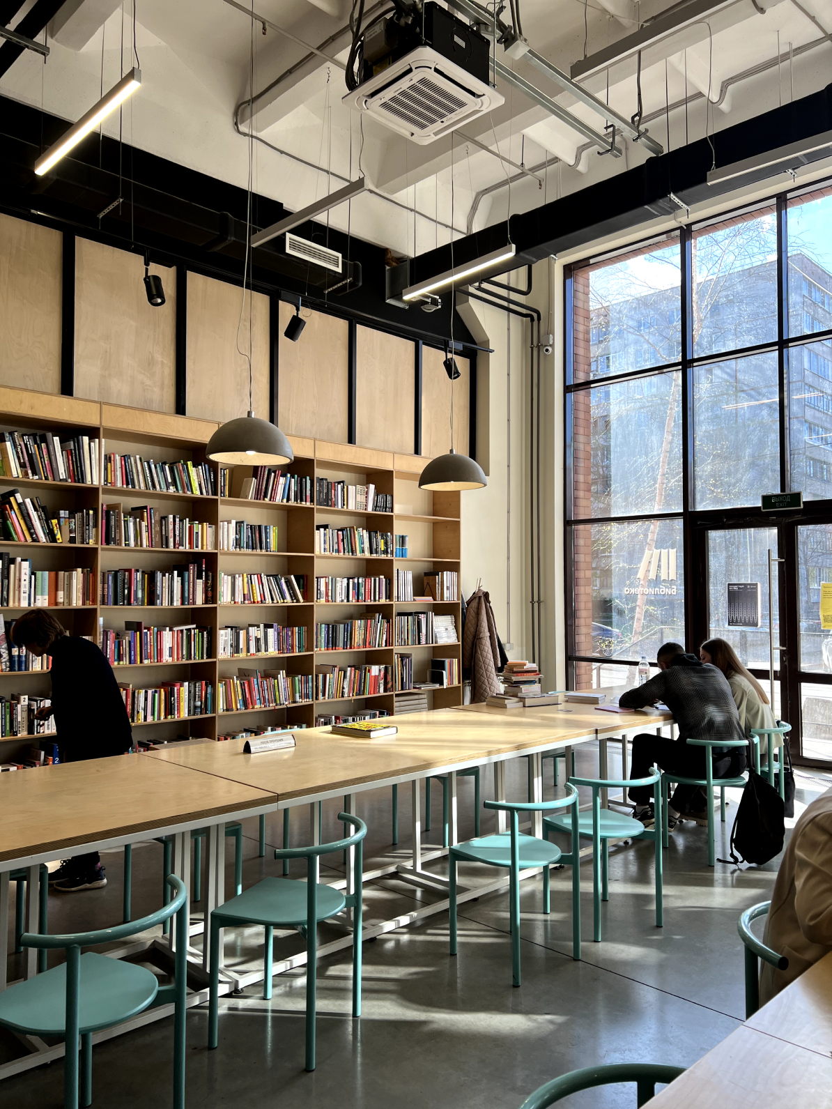 Паблик-токи с актерами, тульские марки и концерт Сюзанны: как прошел фестиваль креативных индустрий «Октава-6» (фото 16)