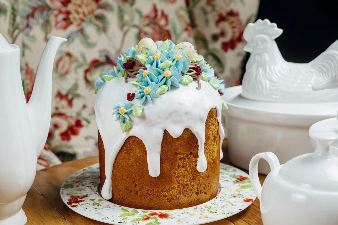 Куличи с малиновым соусом и десерты в виде кроликов: 13 самых интересных пасхальных предложений в Москве (фото 4)