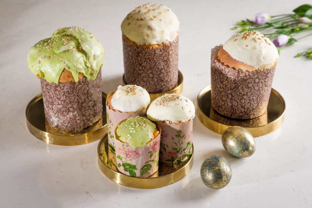 Куличи с малиновым соусом и десерты в виде кроликов: 13 самых интересных пасхальных предложений в Москве (фото 24)