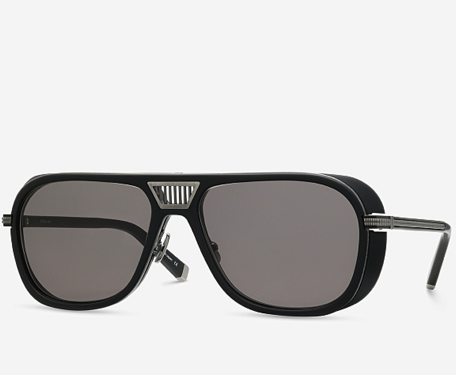 Авиаторы, с прозрачными и/или цветными линзами: какие очки носить летом 2024 (фото 6)